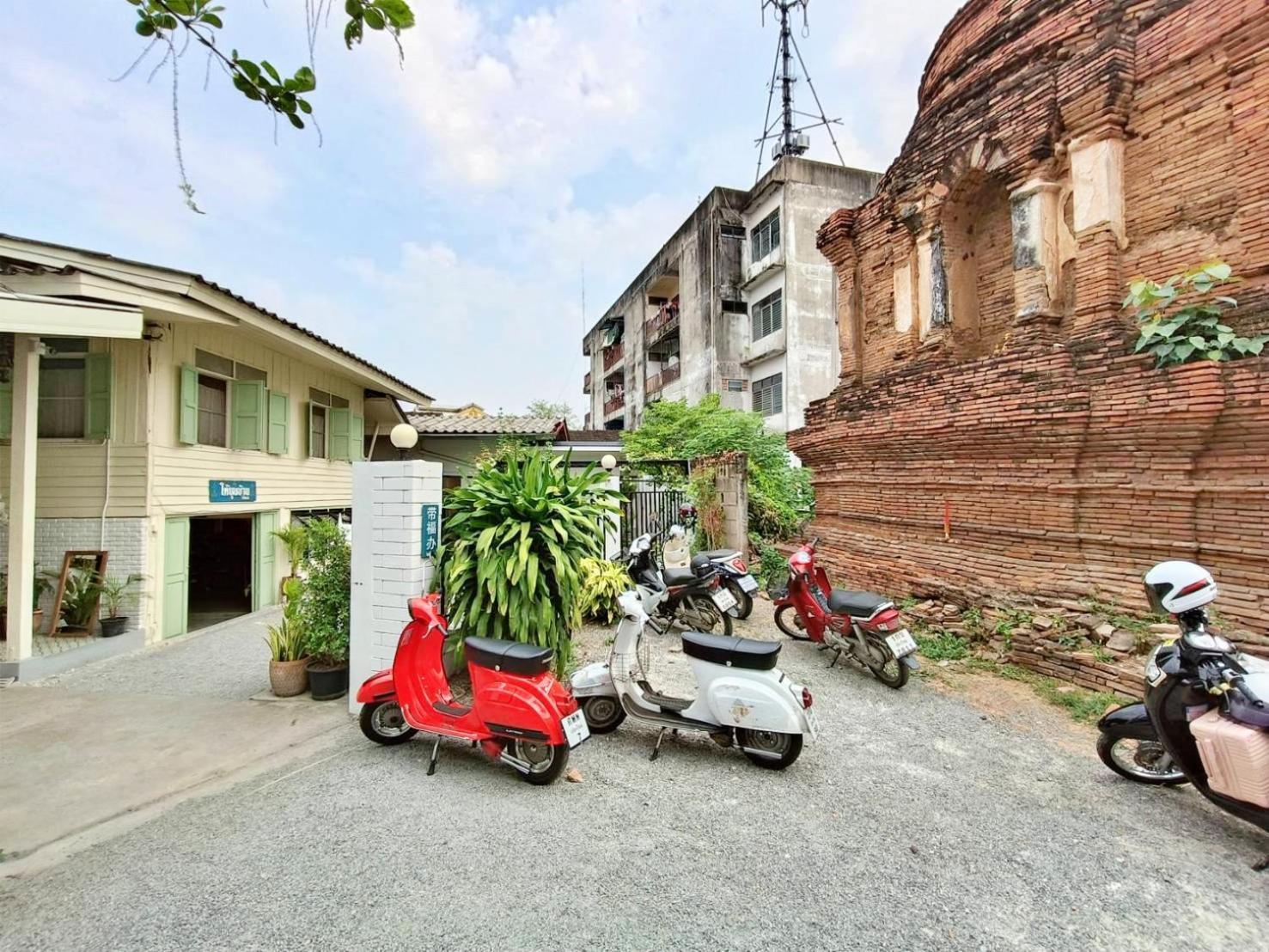 The Guest Chang Moi Boutique Hotel Chiang Mai Exterior photo